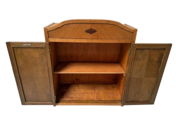 Art Deco Amsterdamse School Wall Cabinet by 't Woonhuys Amsterdam, 1920s